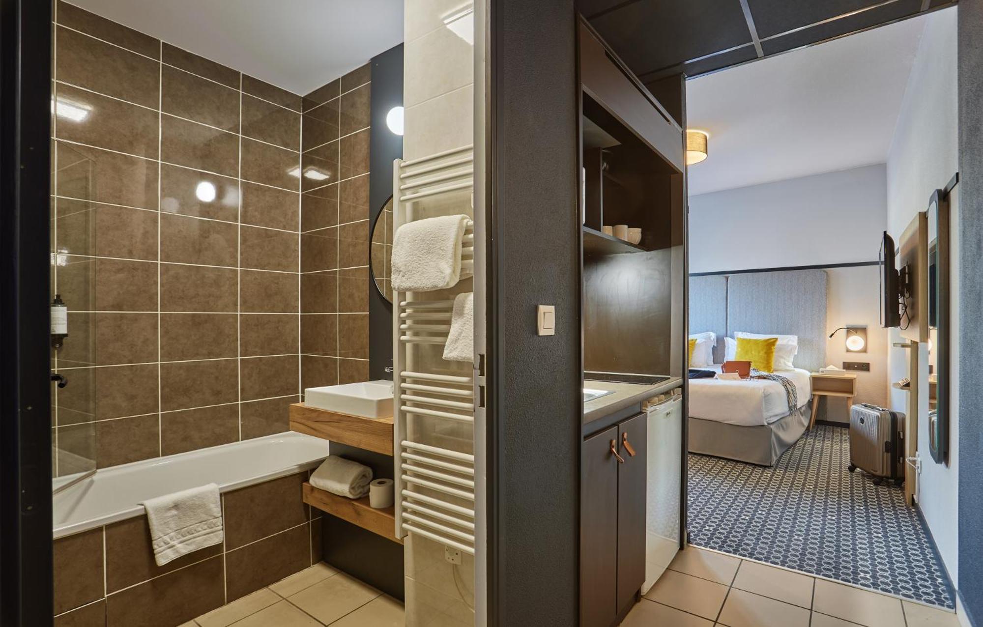 Appart'Hotel Odalys City - Bioparc Lyon Est Exterior foto